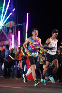 BIB: 40475
                            <button type="button" onclick="openModal(20192530)" class="btn btn-primary btn-sm float-right btn-popup" data-toggle="modal" data-target=".modal-high-quality">
                        <i class="fas fa-shopping-cart"></i> Add to Cart
                    </button>
                                            <button type="button" onclick="isThisMe(20192530, true)" class="btn btn-success btn-sm float-right btn-popup btn-isme hidden" data-toggle="tooltip" data-placement="bottom" title="นี่คือรูปของคุณใช่ไหม คลิกที่นี่เพื่อเอาเข้าอัลบั้ม">
                        <i class="fas fa-plus"></i> Add to album
                    </button>
                    <button type="button" onclick="isThisMe(20192530, false)" class="btn btn-warning btn-sm float-right btn-popup btn-isnotme hidden">
                        <i class="fas fa-ban"></i> Remove from album
                    </button>